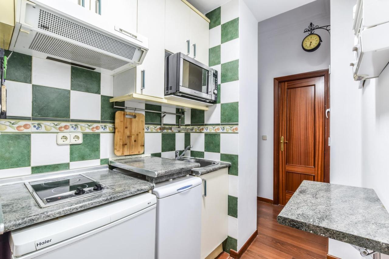 Apartamento Puente De Segovia Appartement Madrid Buitenkant foto